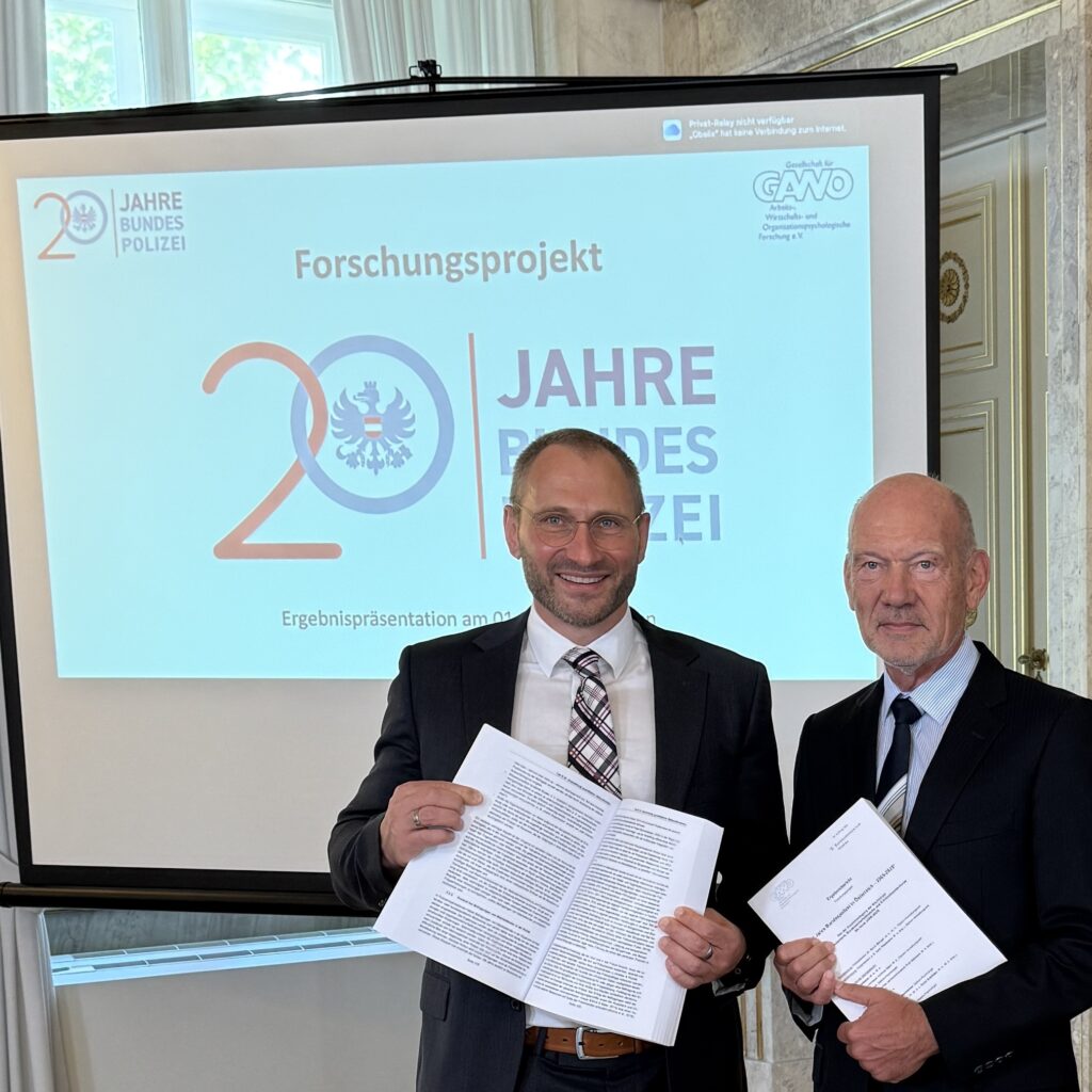 Gerd Thielman und Dr. Bernd Bürger beim Festakt 20 Jahre Bundespolizei in Wien